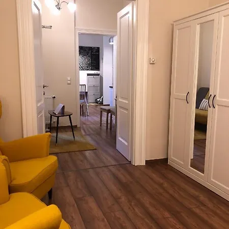 Modern Comfort In Historical Apartment *
