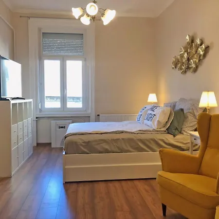 Modern Comfort In Historical Apartment Budapest