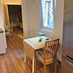 Modern Comfort In Historical * Budapešť